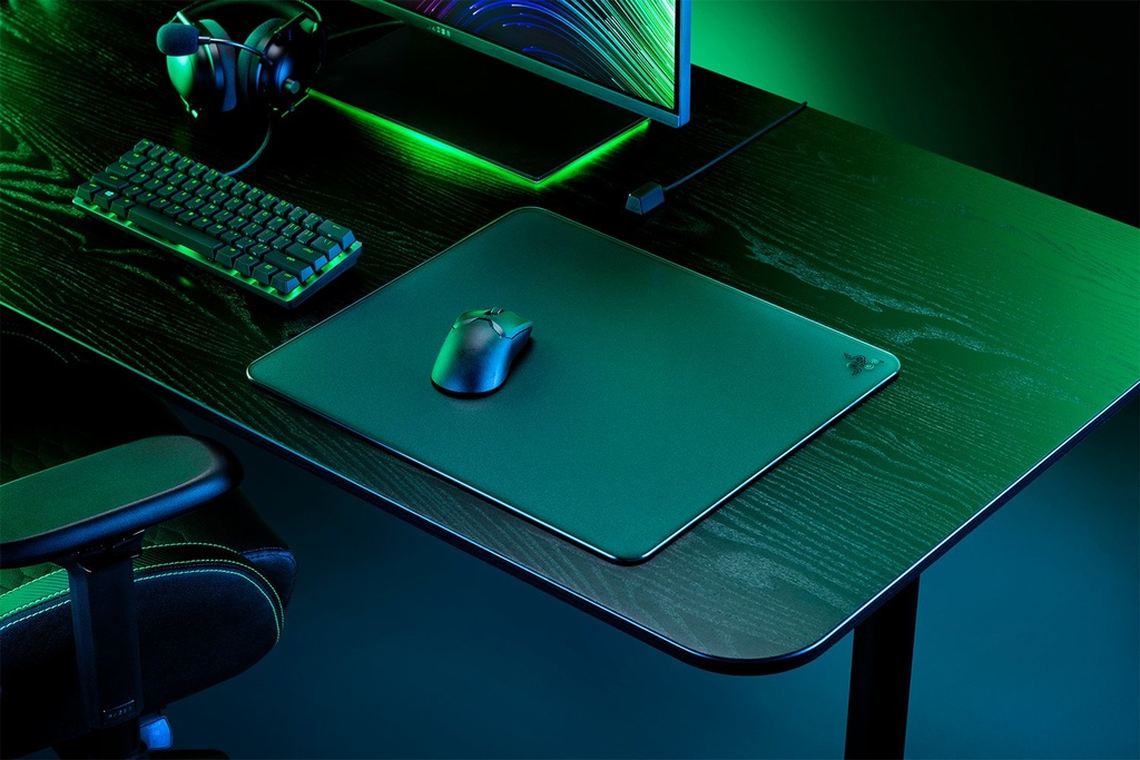 [RZ02-04890100-R3M1] Razer Atlas Tappetino per mouse per gioco da computer Nero